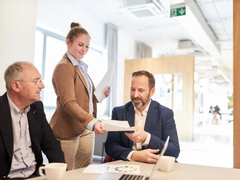 sucessão empresarial requisitos