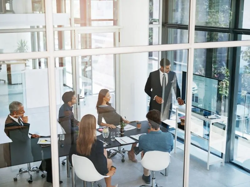 sucessão empresarial código civil